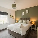 Laburnum House By Horizon * Redcar