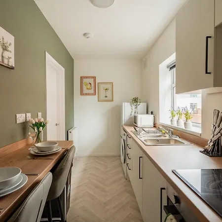 Holiday home Laburnum House By Horizon