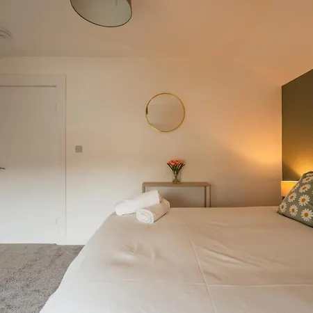 Laburnum House By Horizon Holiday home